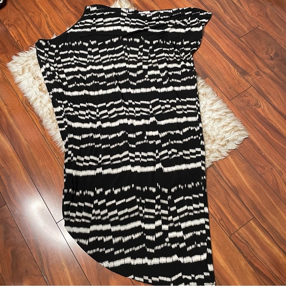 City Chic one Shoulder dress - Picture 2 of 6